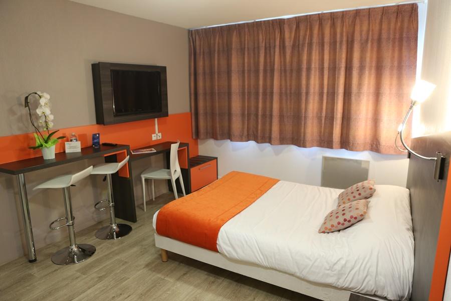 Aparthotel Adonis Paris Sud à Chevilly-Larue Extérieur photo